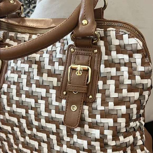 Steve Madden Brown, Gray, White Woven Handbag, Yellow Liner - NWOT Vegan Leather - Picture 4 of 8